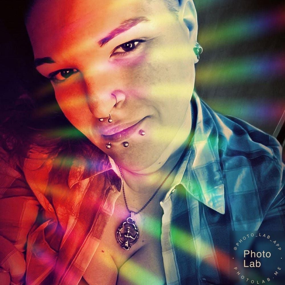 Meet your Posher, Crystal